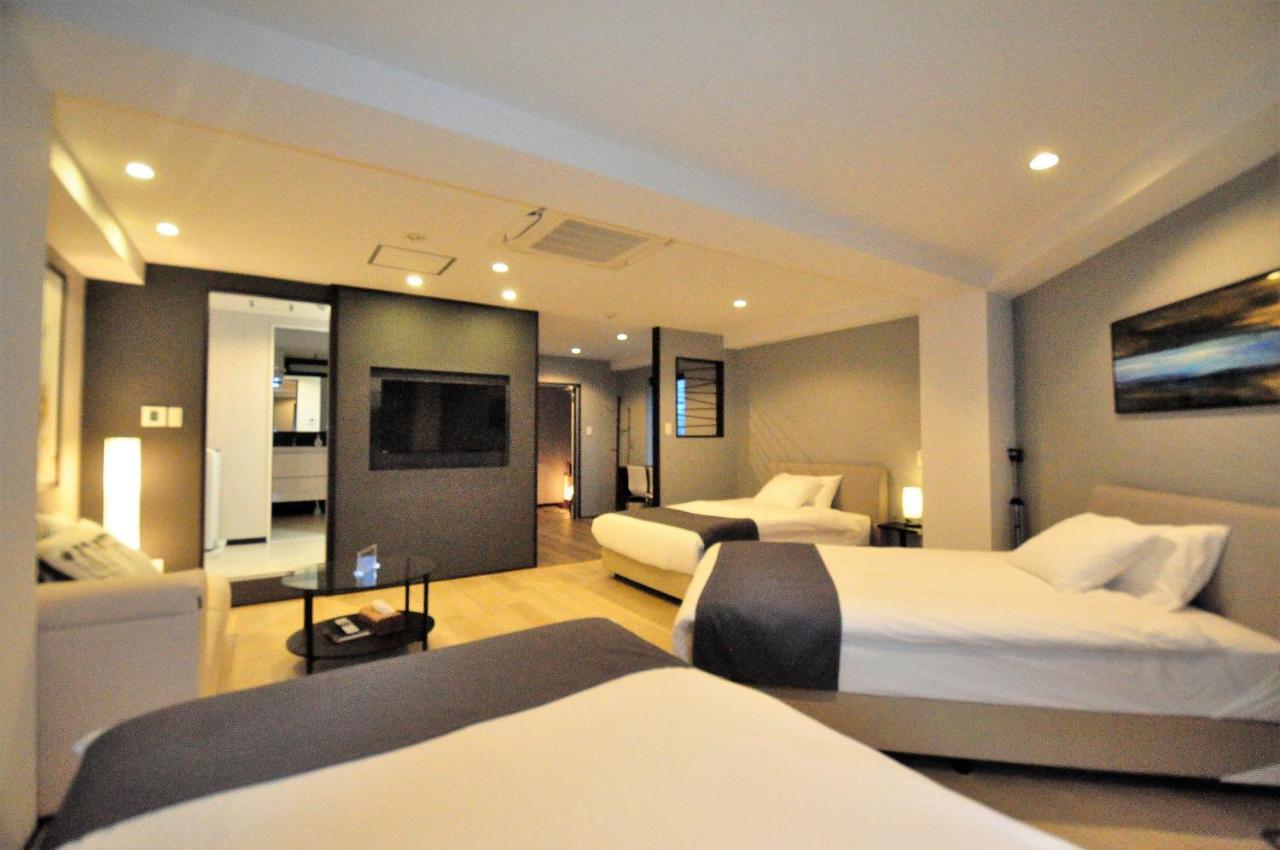 Senlax Inn Osaka Buitenkant foto